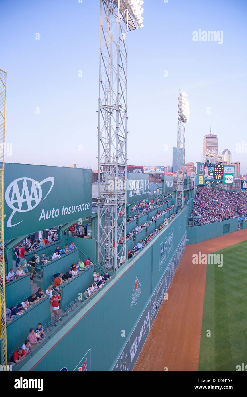 Green Monster leftfield parete Historic Fenway Park Boston Red Sox Boston ma. Stati Uniti d'America 20 maggio 2010 Red Sox versus Minnesota Twins Foto Stock