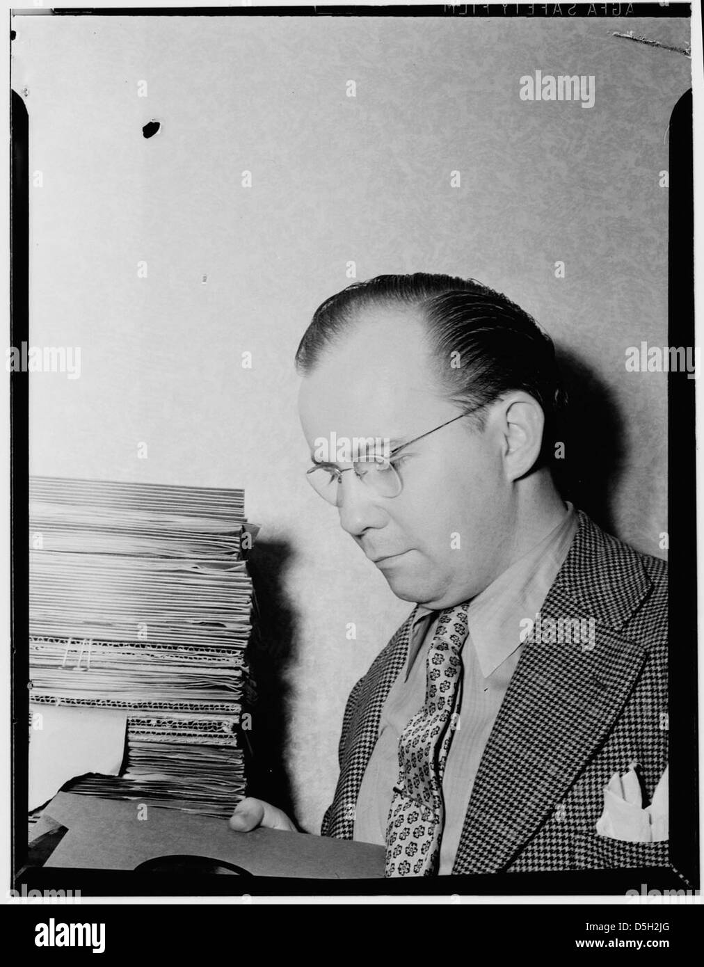 [Ritratto di Marty Emerson in casa sua, Washington, D.C., tra il 1938 e il 1948] (LOC) Foto Stock