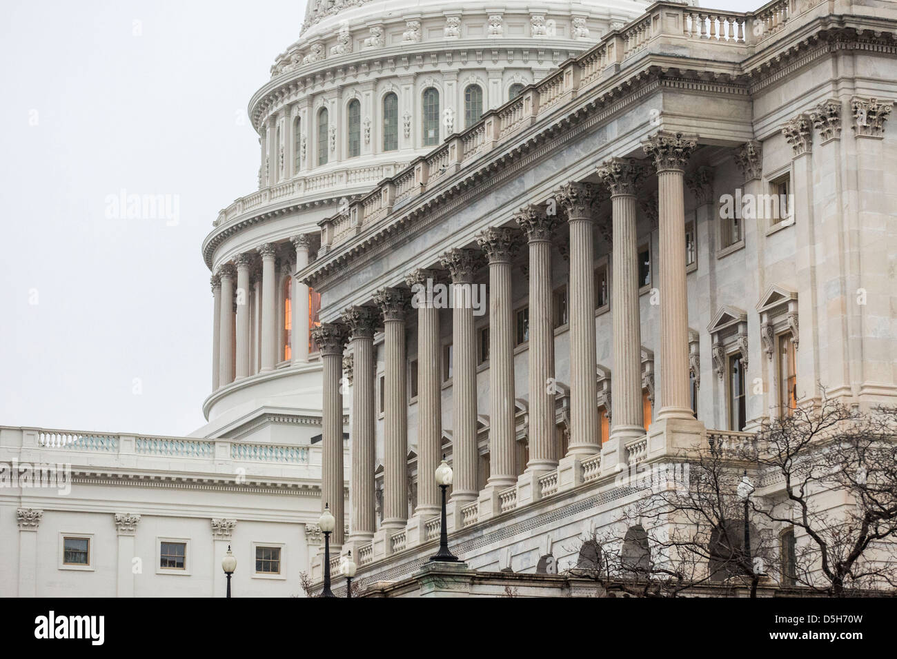 Gli Stati Uniti Capitol Building sorge a Washington. Foto Stock