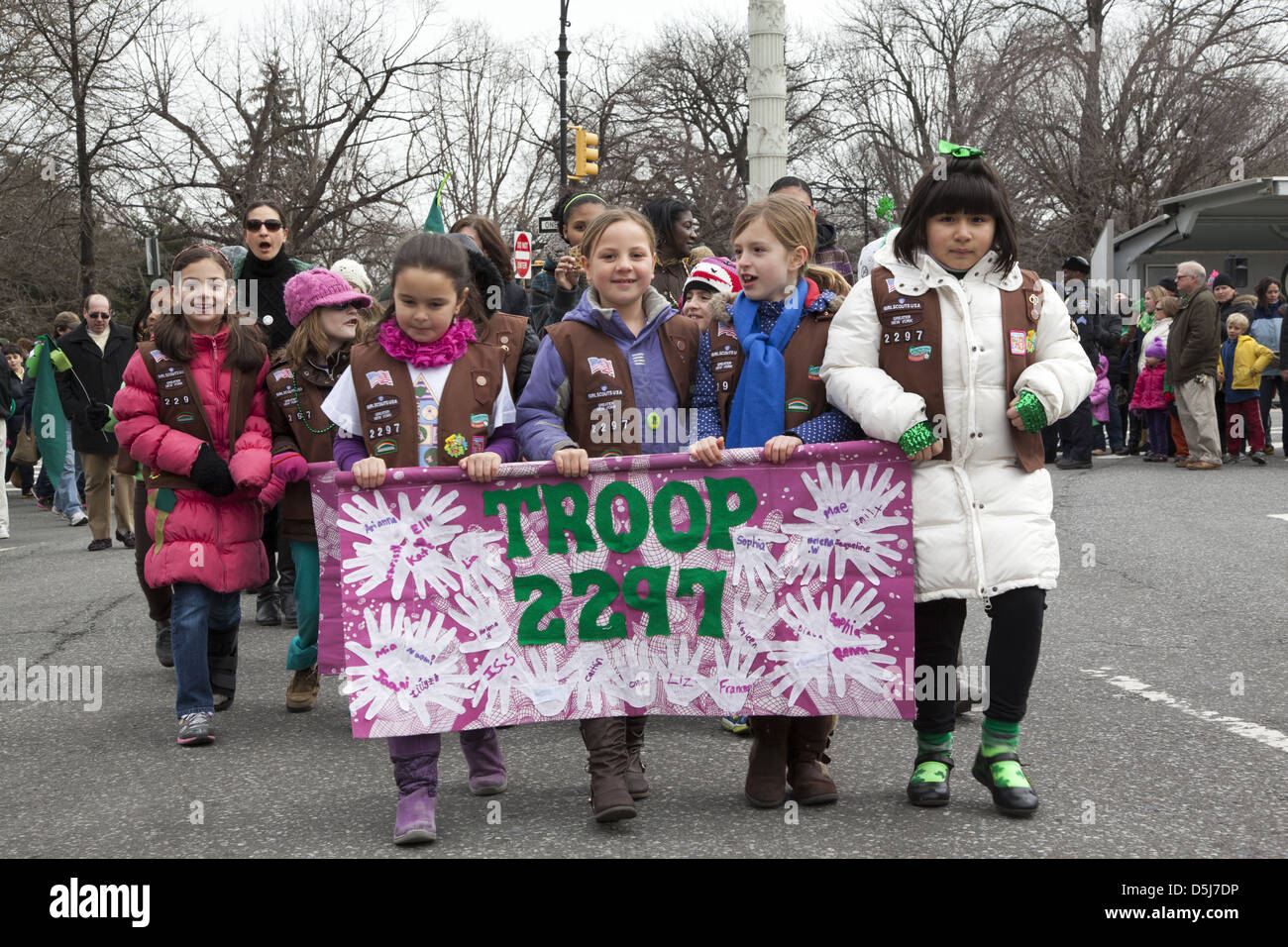 L'annuale parata irlandese a Park Slope di Brooklyn, NY questo anno è stato celebrato a San Patrizio, Marzo 17th. Foto Stock