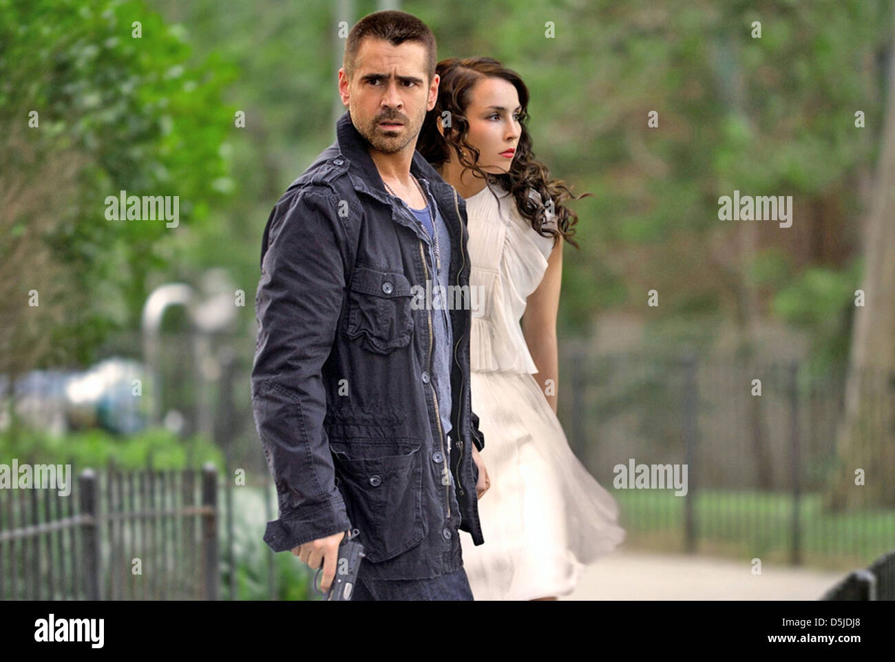 L'UOMO MORTO GIÙ 2013 FilmDistrict produzione con Colin Farrell come Victor e Noomi rapace come Beatrice Foto Stock