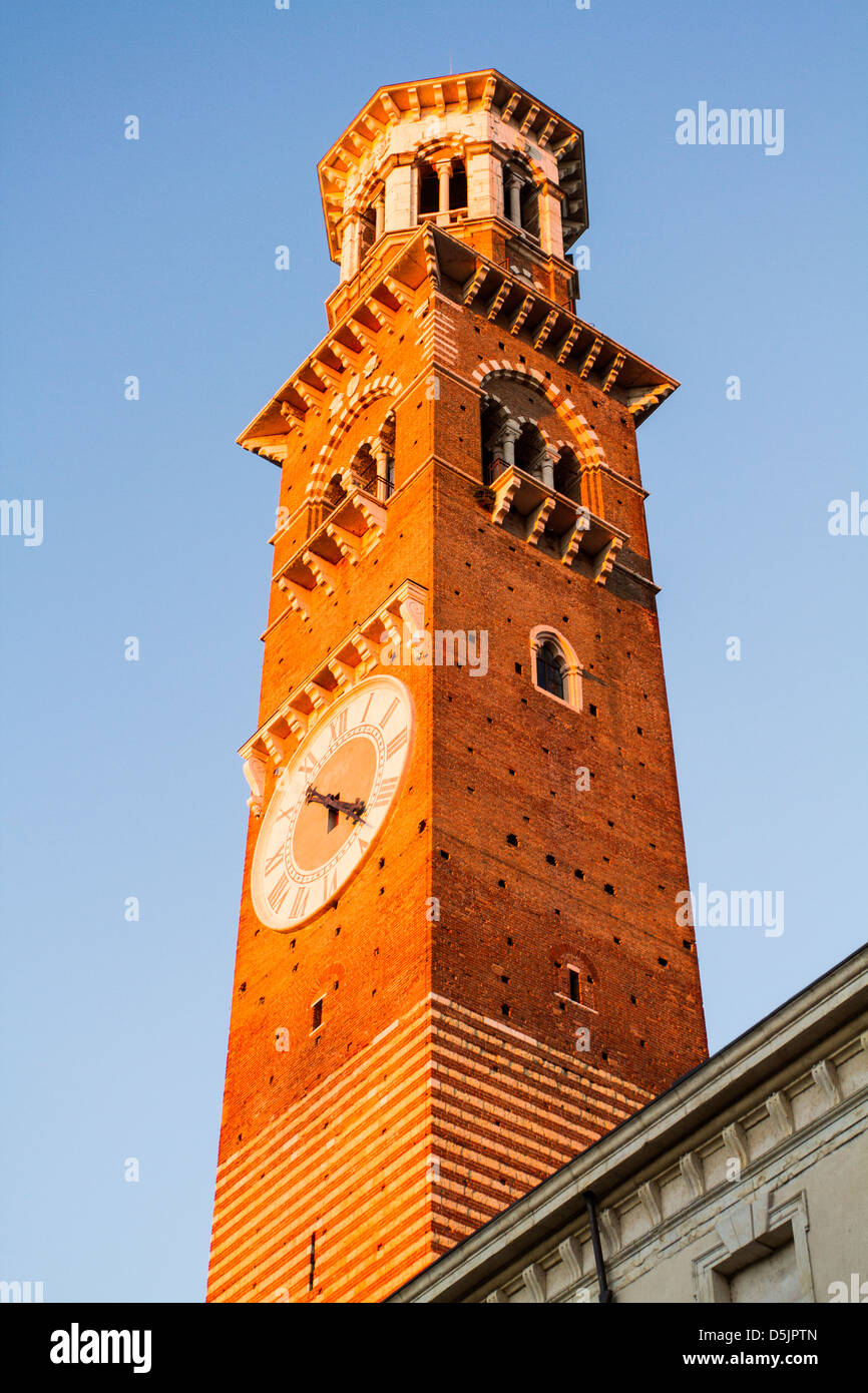 Torre dei Lamberti (Torre dei Lamberti). Foto Stock