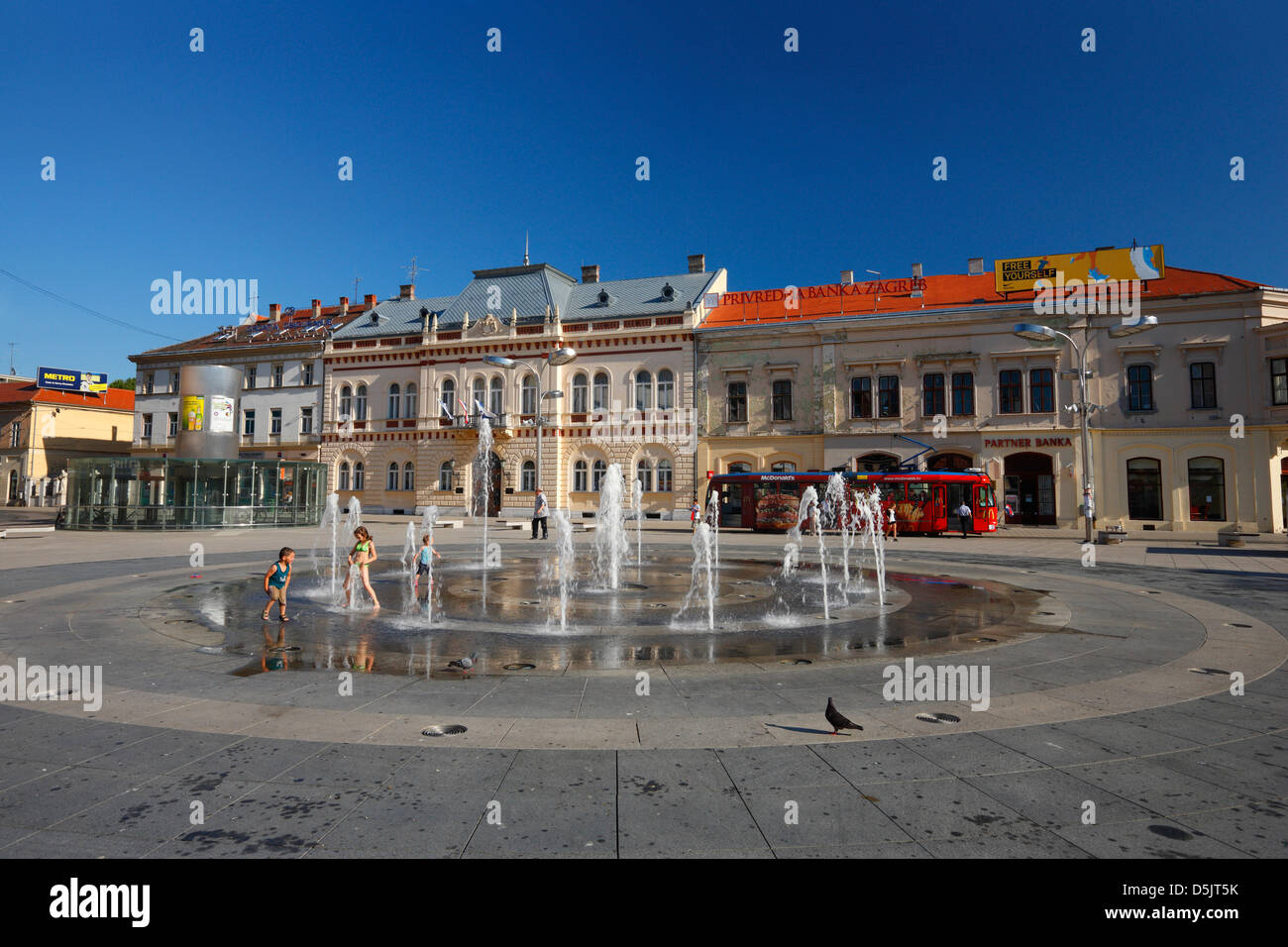 Osijek, Ante Starcevic piazza principale. Foto Stock