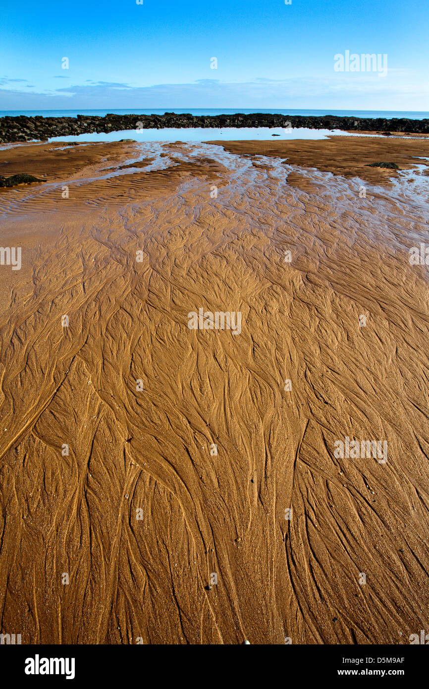 Modelli di sabbia sulla spiaggia di Airbow Punto vicino Kingsbarns sulla costa di Fife Scozia Scotland Foto Stock