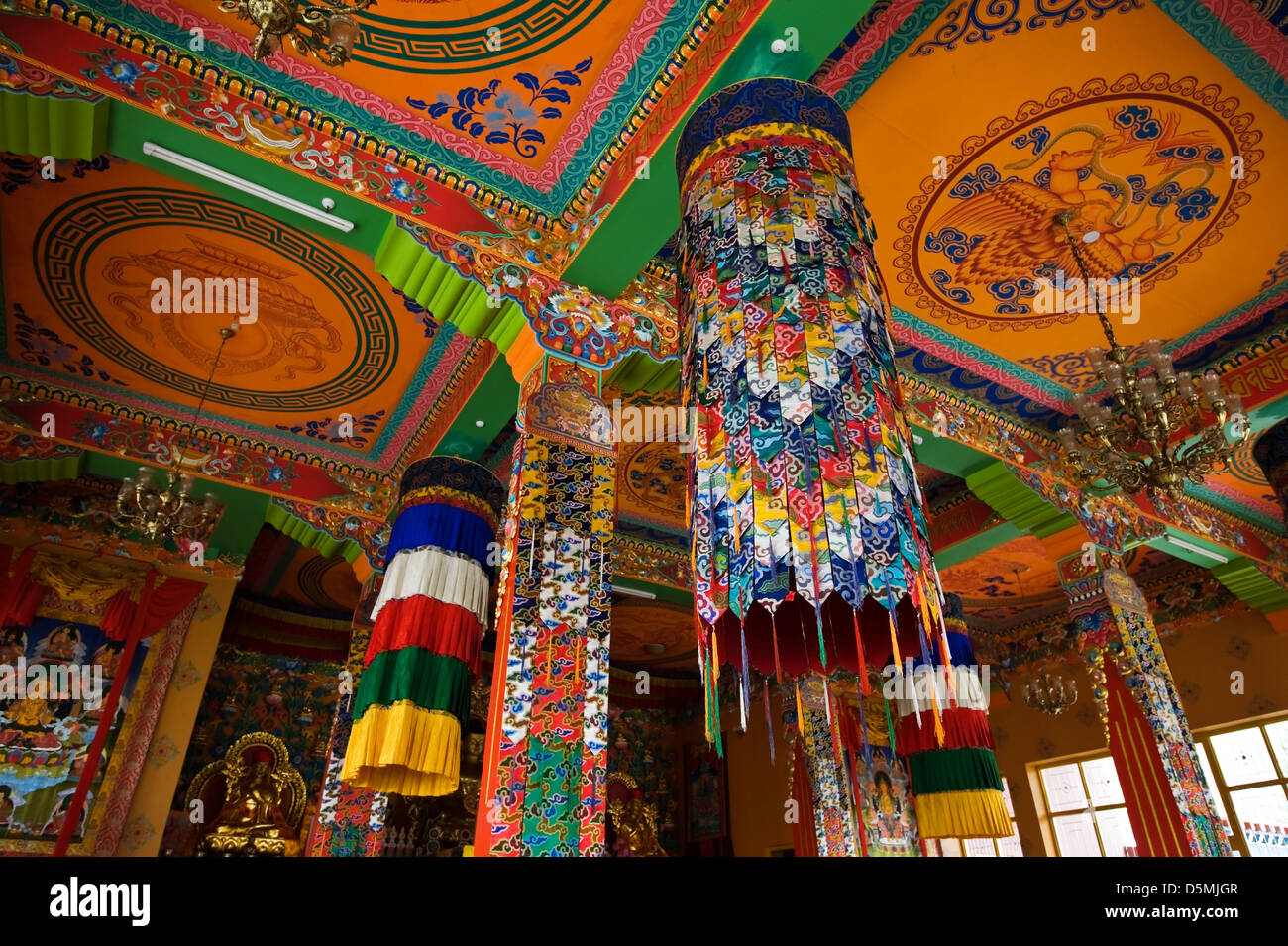 Interno del monastero buddista in Himalaya mountain Foto Stock