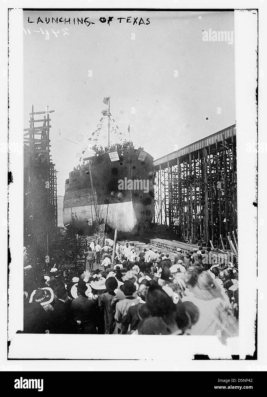 Il lancio della USS Texas (BB-35) ebbe luogo nel maggio 1912 al Newport News Shipbuilding in Virginia. La Texas era una nave da battaglia classe New York, segnando un evento significativo nella storia della Marina degli Stati Uniti. Foto Stock