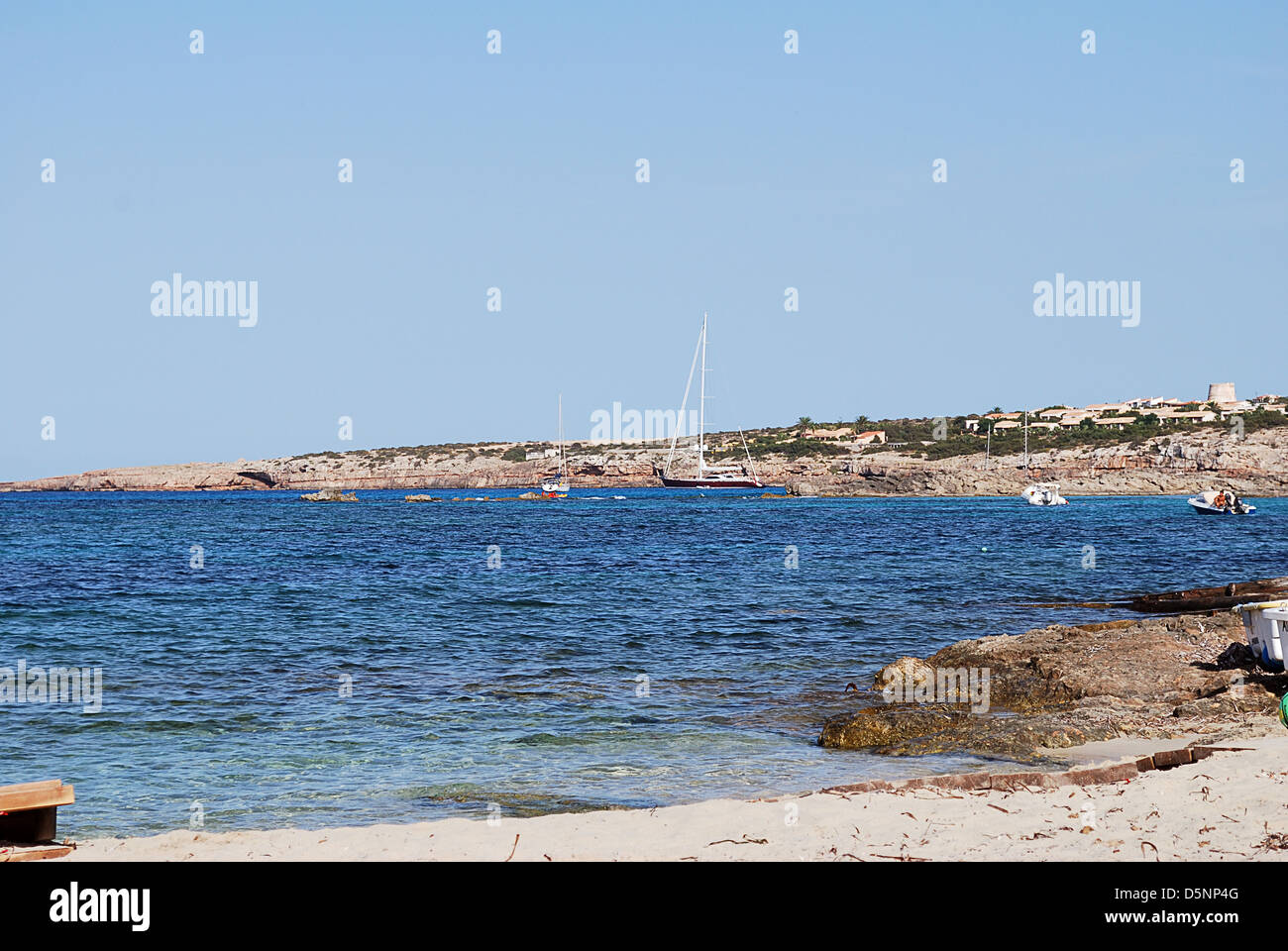 Formentera spiaggia dove è possibile guardare le barche Foto Stock