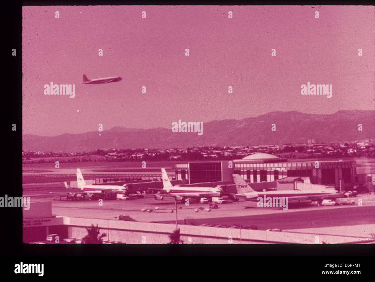 07.04-0011 si riferisce a un codice di identificazione specifico per un record aereo o un aeromobile. Sarebbe necessario un ulteriore contesto per chiarire la sua importanza storica o operativa. Foto Stock