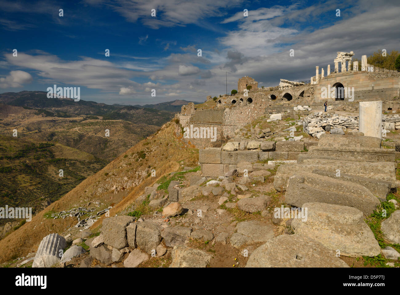 Fondamenti della collina acropoli di traiano tempio a ruderi di pergamon bergama turchia Foto Stock