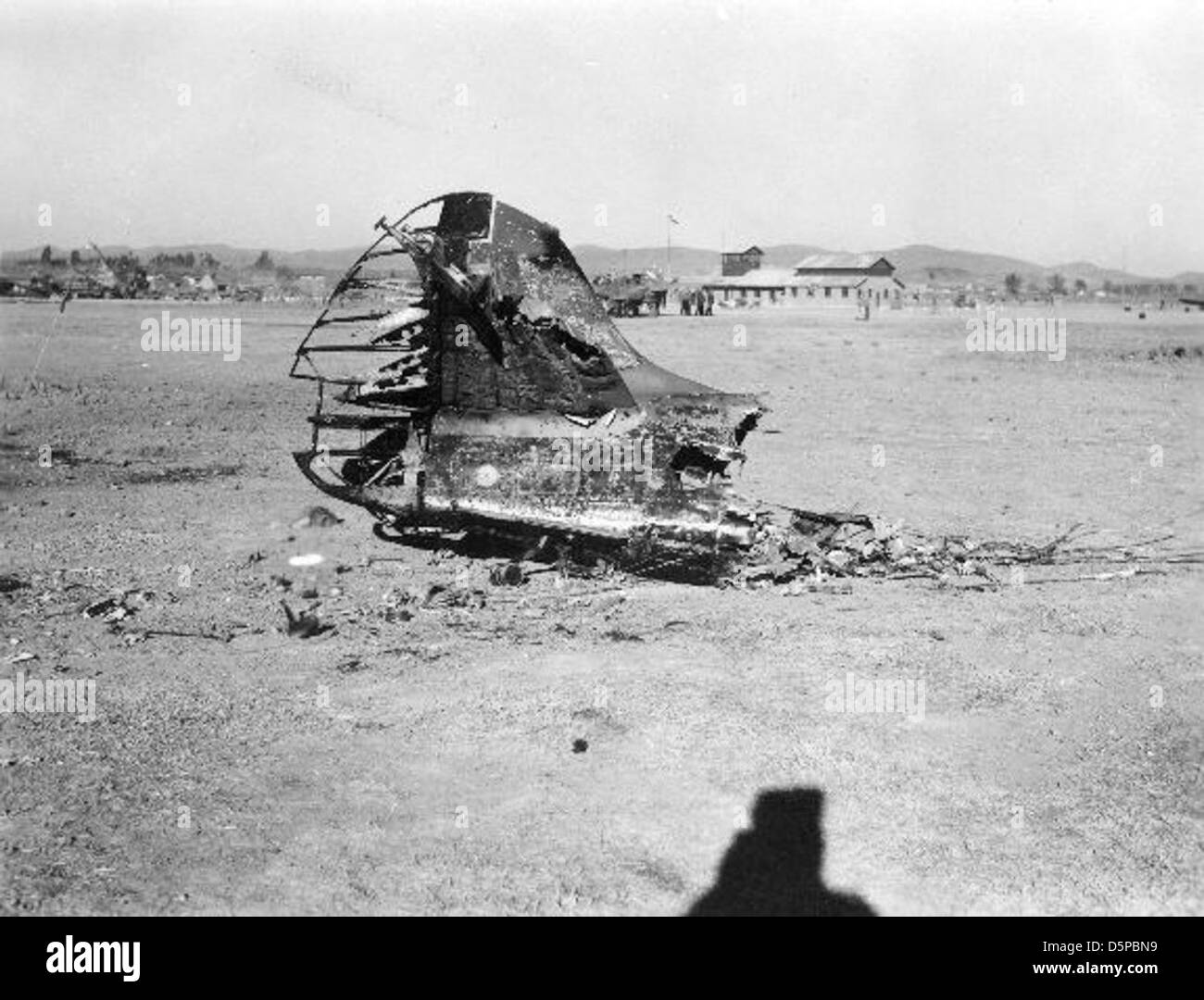 26 - P-40 bruciato la coda Foto Stock