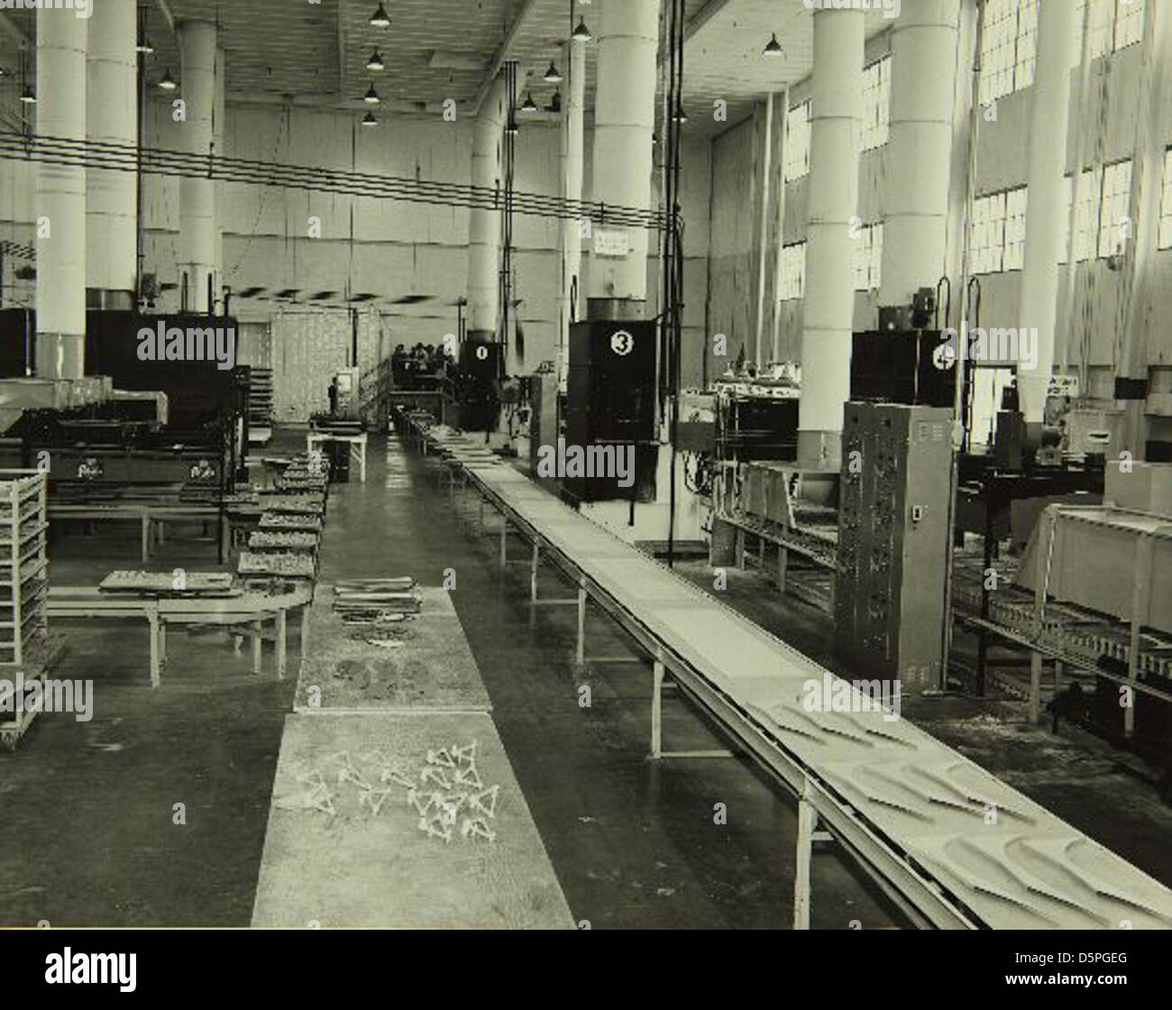 Lo stabilimento Convair/General Dynamics di San Diego è stato un centro cruciale per la produzione di velivoli avanzati e sistemi aerospaziali, con la sua storia ben documentata presso l'SDASM. Foto Stock