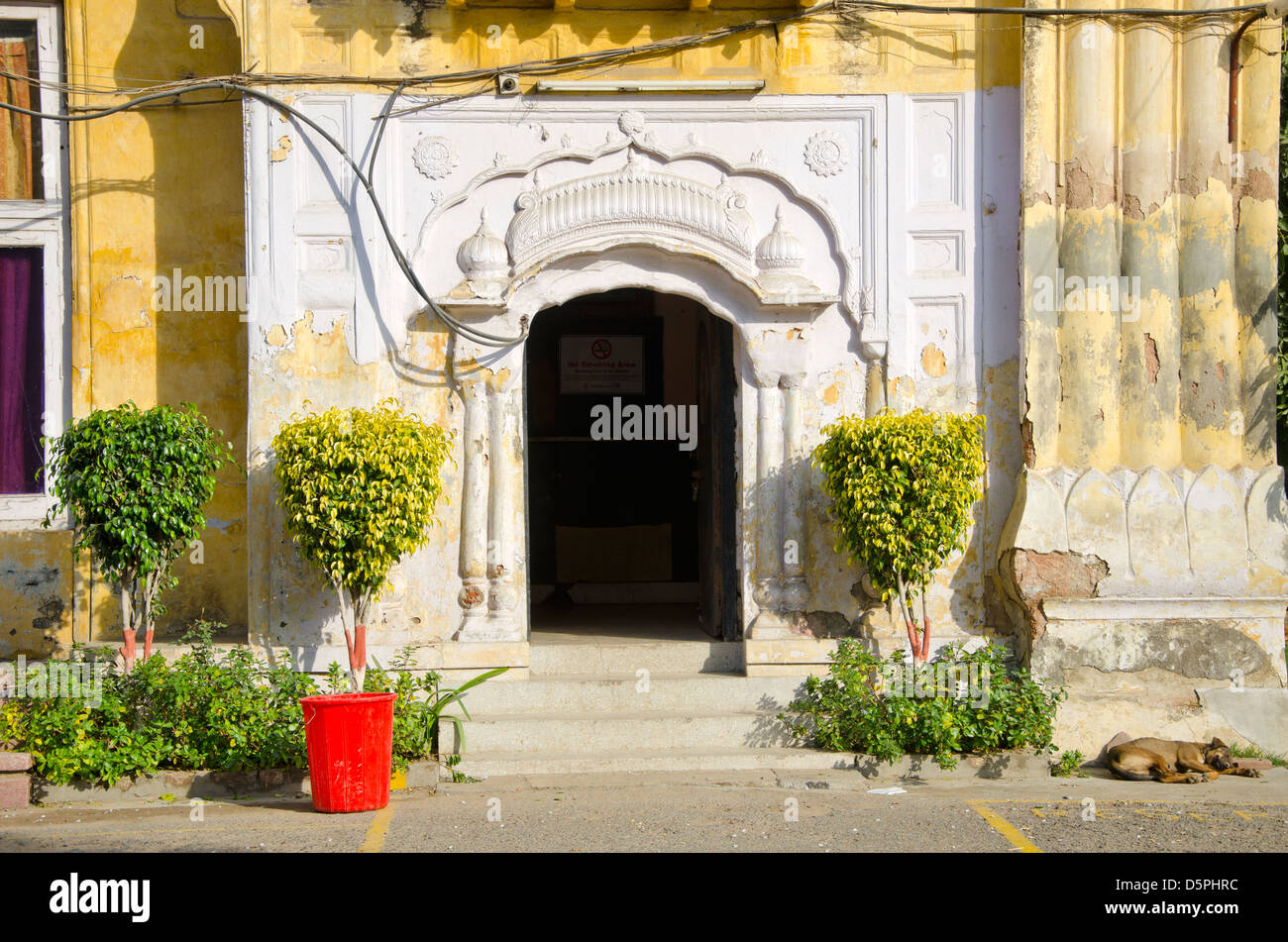 Aprire casa storica porta in Amritsar,Punjab, India Foto Stock
