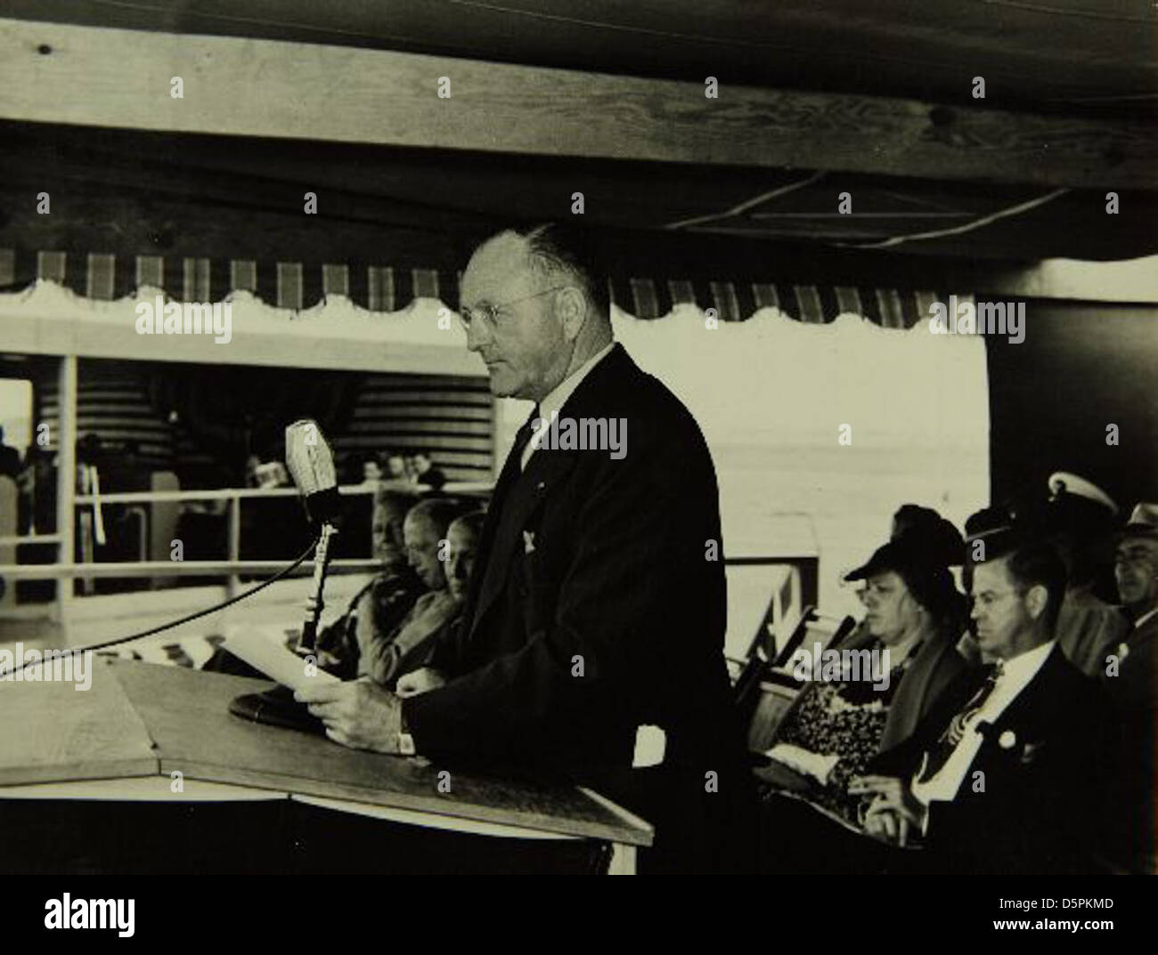 La dedica della Consolidated/Convair Aircraft Factory di San Diego evidenzia il ruolo fondamentale della struttura nella produzione di aeromobili durante la metà del XX secolo. La SDASM conserva la storia della fabbrica e i contributi all'aviazione. Foto Stock