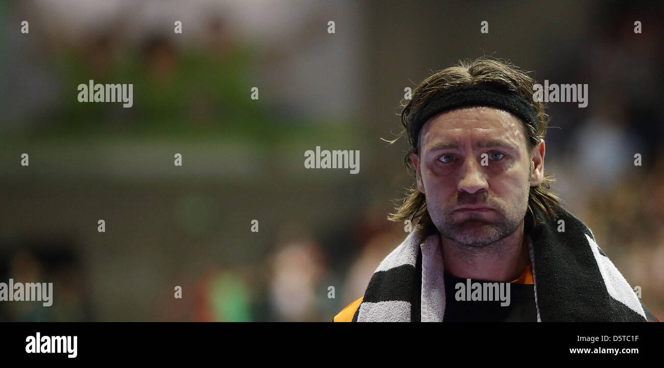 Magdeburg è di nuovo il portiere Kristian Asmussen visto durante la Bundesliga tedesca di handball match tra SC Magdeburg e TSV Hannover/Burgdorf a Getec-Arena a Magdeburgo, Germania, 20 novembre 2012. Foto: Jens Wolf Foto Stock