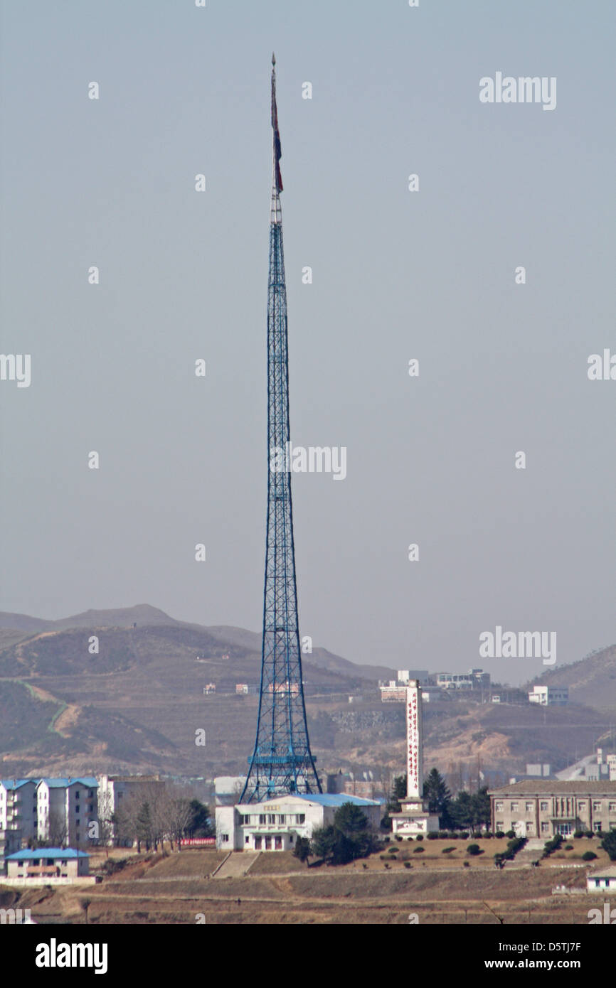 La Corea del Nord Panmunjeom pennone a Kijong-dong village vola alla Corea del Nord la nazionale. Foto Sharon moli Foto Stock