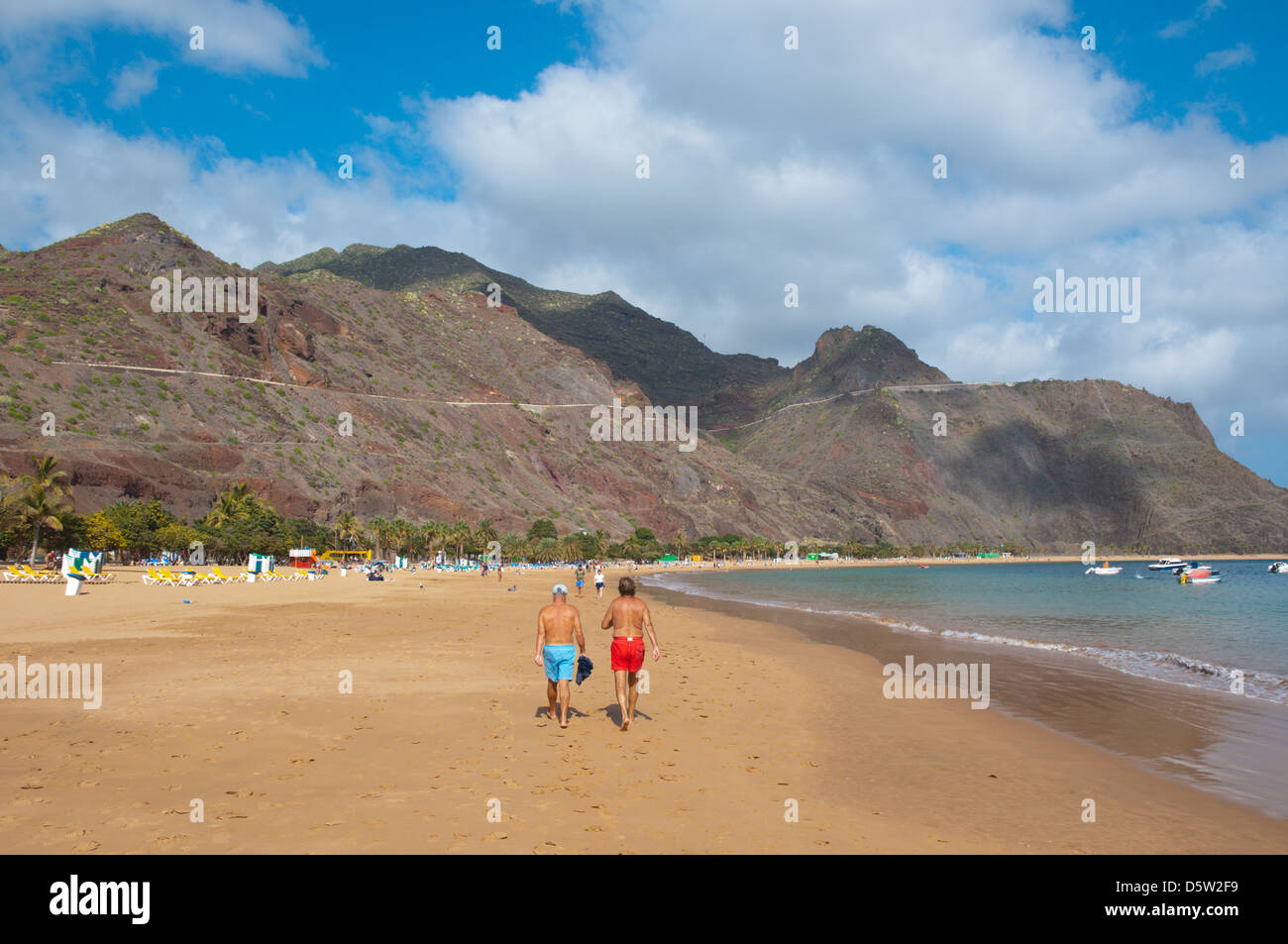 Playa de Las Teresitas Beach San Andres città isola di Tenerife Canarie Spagna Europa Foto Stock