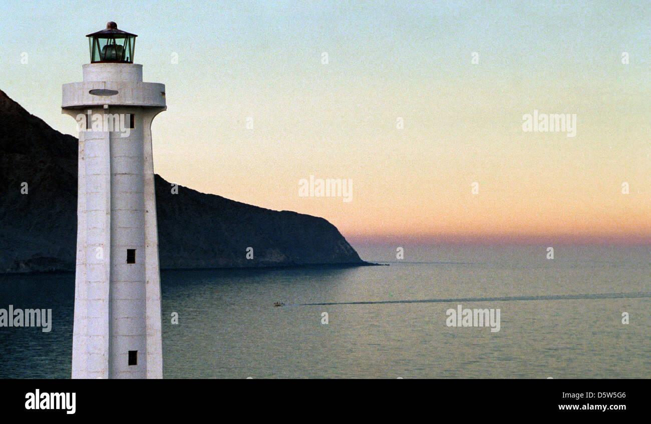 San Felipe faro mare di Cortez tramonto, Baja California Messico,la pesca dei gamberetti, gamberi, Mare di Cortez, faro,Tramonto, Foto Stock
