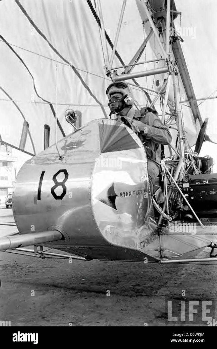 Il "Flex Wing Air-plane" della Ryan Astronautical Co. Era un prototipo progettato nel 1961 per testare la tecnologia ad ali flessibili. L'aeromobile sperimentale mirava a migliorare le prestazioni di volo e la manovrabilità attraverso design ad ali flessibili. Foto Stock