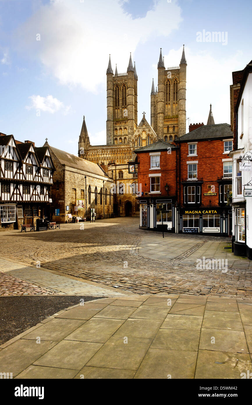 Vista della Cattedrale di Lincoln da Castle Hill Foto Stock
