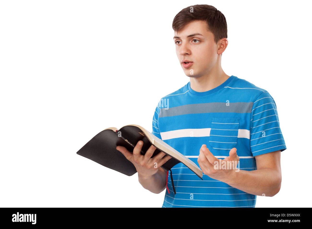 Giovane uomo predicare davanti a uno sfondo bianco Foto Stock
