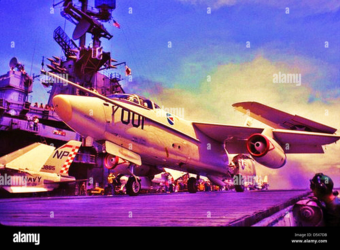 Il Douglas Skywarrior, noto anche come A-3, era un bombardiere subsonico basato su portaerei utilizzato dalla Marina degli Stati Uniti dagli anni '1950 agli anni '1970, principalmente per attacchi nucleari e missioni di ricognizione. Foto Stock