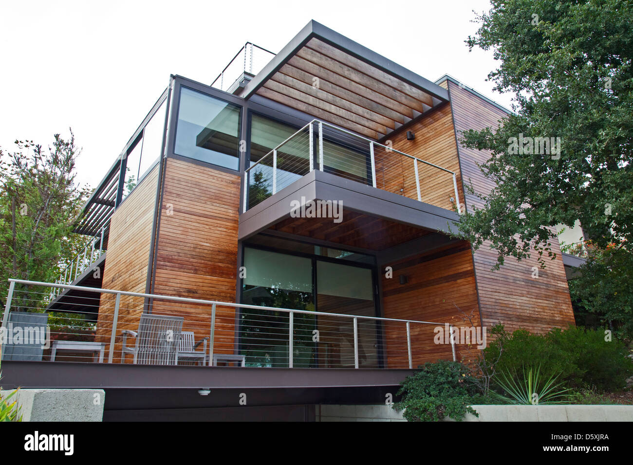Un multi-livello, prefabbricato modulare, casa verde dalla società LivingHomes e consiste di 11 sezioni modulari. Santa Monica, CA Foto Stock