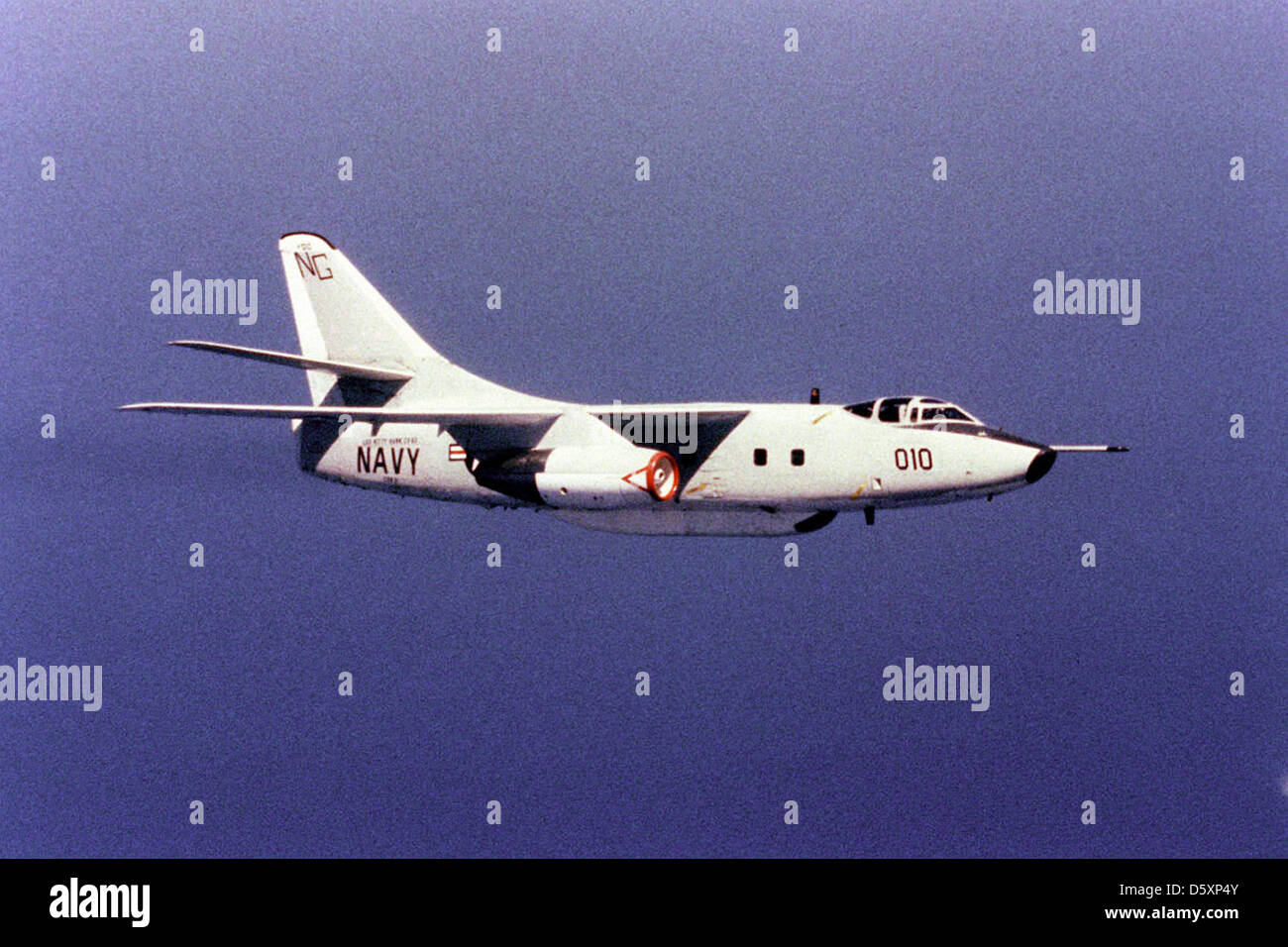 Il Douglas 'Skywarrior' era un bombardiere a reazione basato su portaerei utilizzato dalla Marina degli Stati Uniti. È stato progettato per attacchi a lungo raggio, in grado di trasportare armi nucleari durante l'era della Guerra fredda. Foto Stock