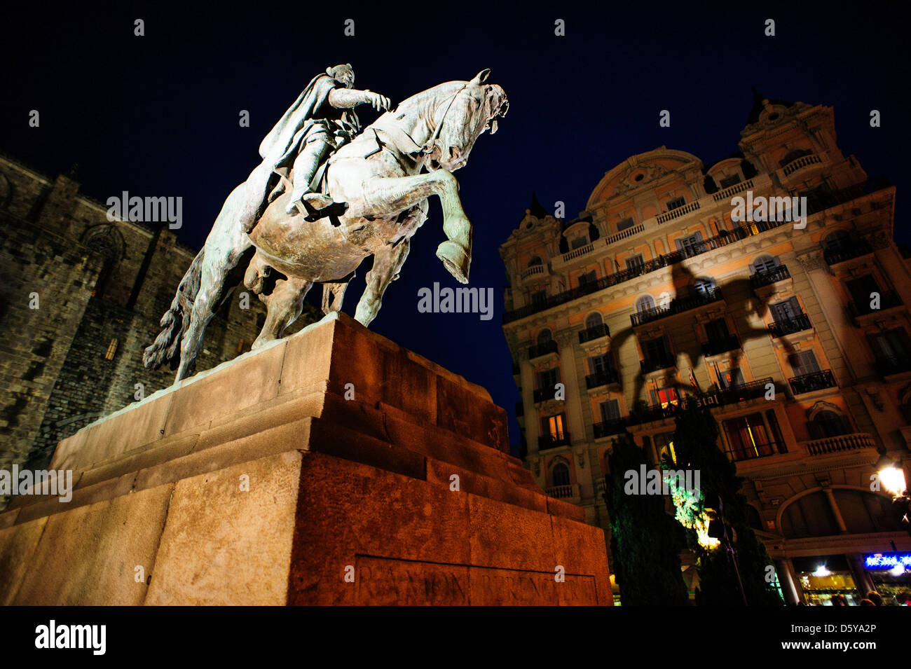Statua di Ramón Berenguer a Barcellona, Spagna. Foto Stock