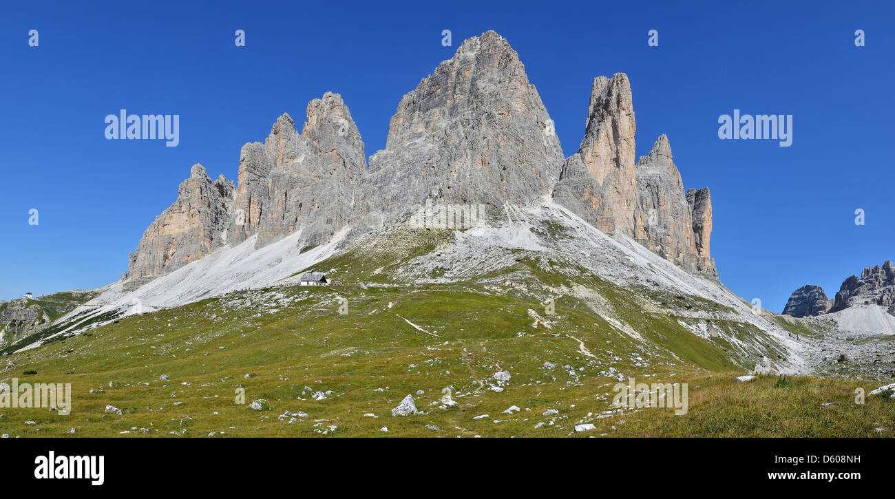 Dolomiti Alpi in Italia. Tre Cime è uno dei luoghi più famosi da Dolomiti, paradiso degli scalatori Foto Stock