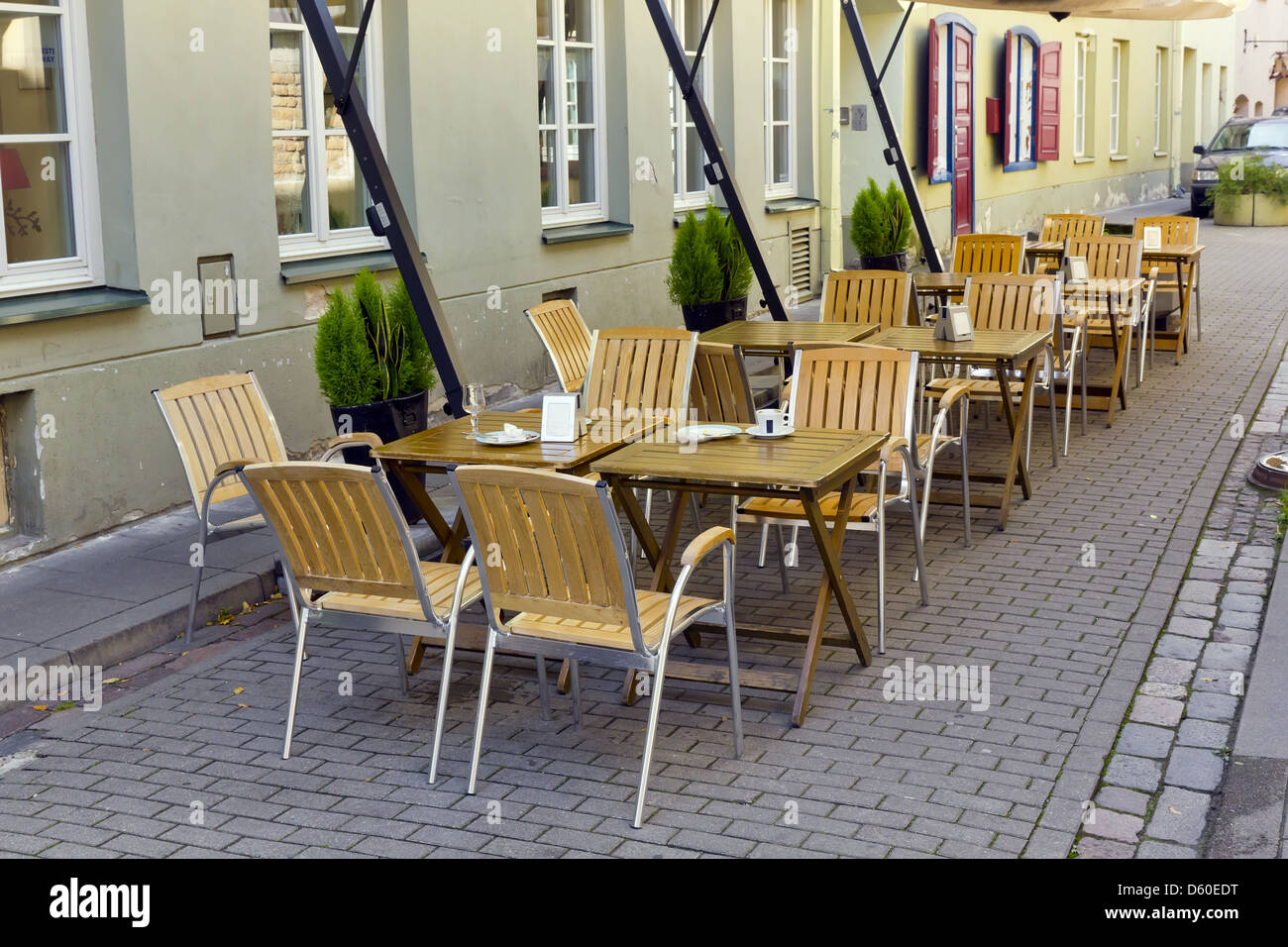 Svuotare lonely autunno cafe Foto Stock