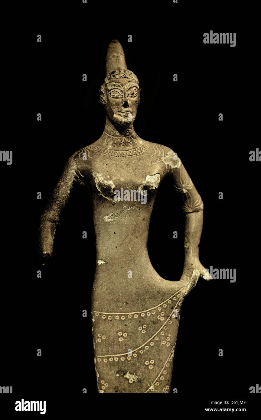 Elegantemente vestito donna etrusca in bronzo Italia Etruria 500 - 480 A.C. Foto Stock