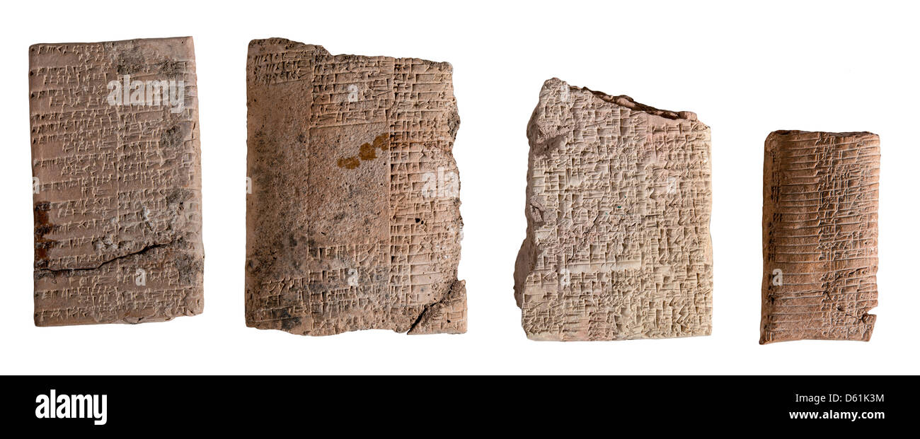 Il cuneiforme quattro tavolette di argilla con testo amministrativa circa il 2000 A.C. Foto Stock