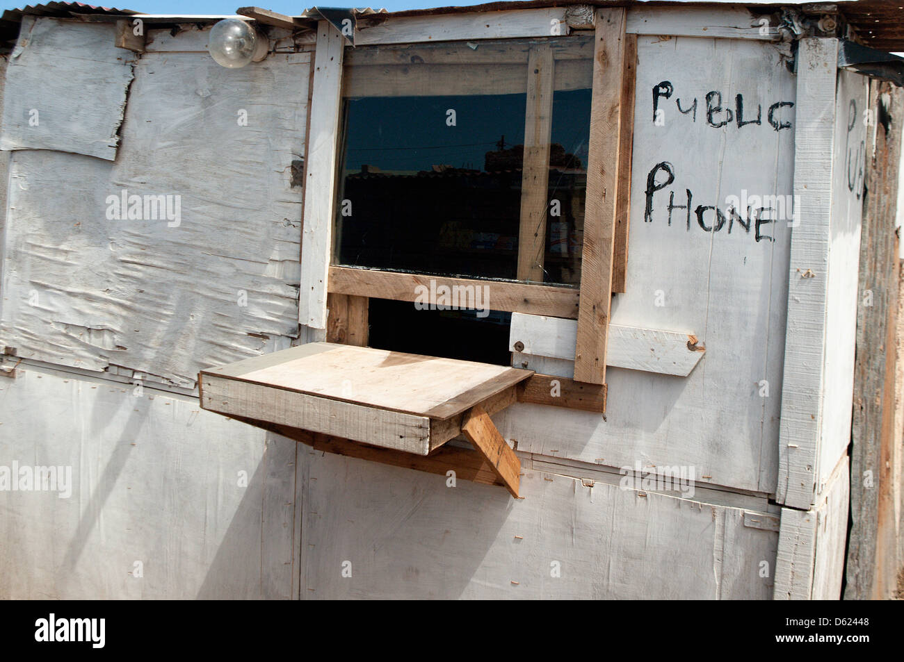 Telefono pubblico shop in tokyo sexwhale township di Jeffrey's Bay Foto Stock
