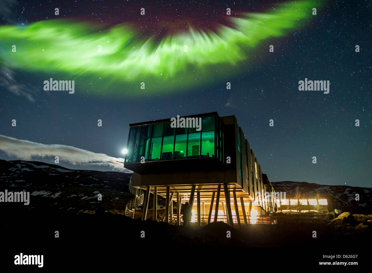 Aurora boreale su ione Hotel situato nella zona di Nesjavellir Power Plant, Islanda Foto Stock