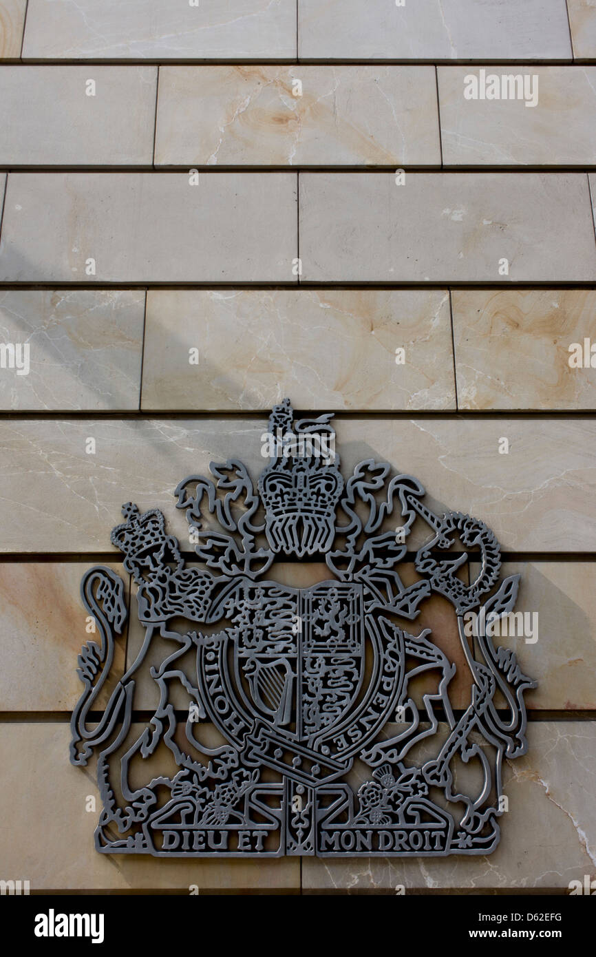 Stemma reale del Regno Unito di Gran Bretagna e Irlanda del Nord, stemma ufficiale della monarca britannico Foto Stock