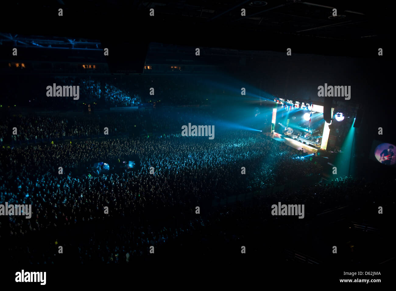 Kasabian performing a Sheffield Arena 23/11/2009 Foto Stock