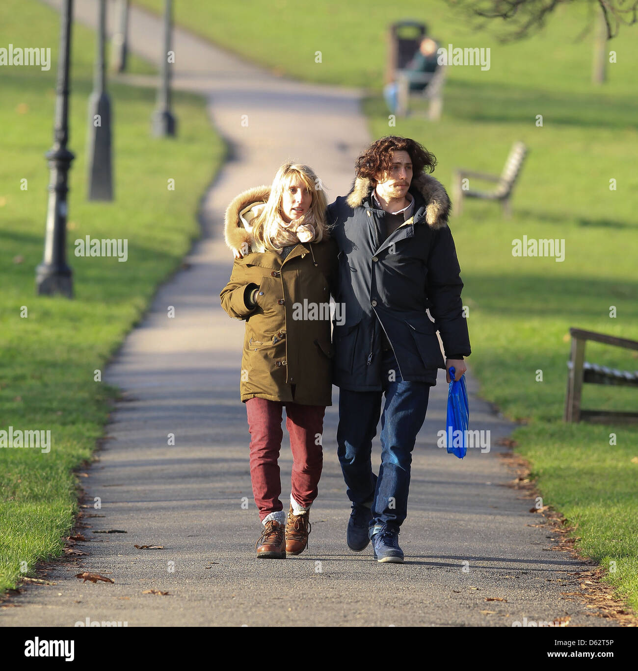 Gravidanza Taylor-Wood Sam e Aaron Johnson a spasso per Primrose Hill Londra Inghilterra - 06.01.12 Foto Stock