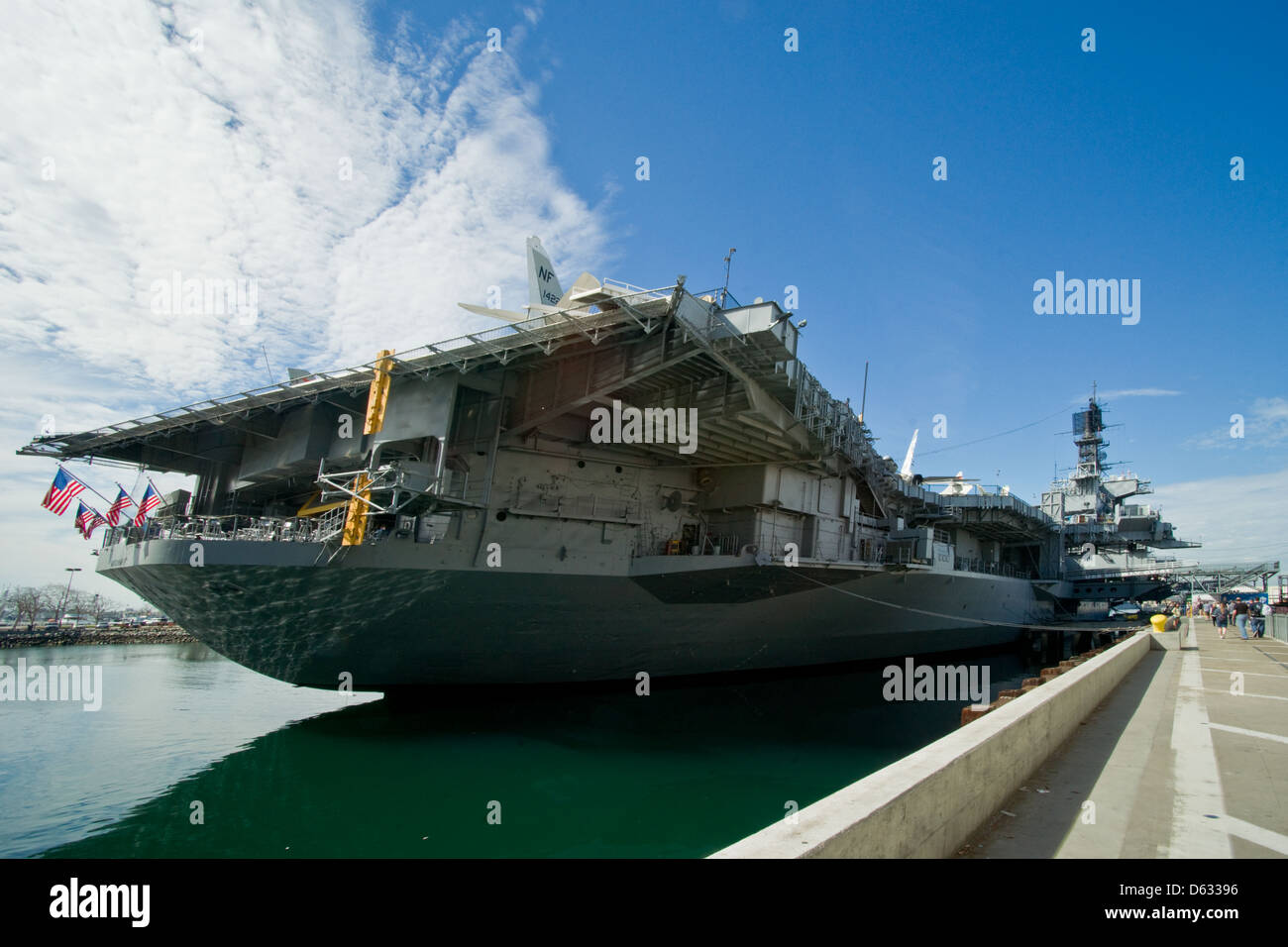 La poppa della USS Midway portaerei basato a San Diego in California Foto Stock