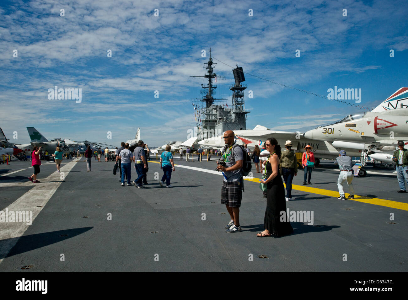 Sul ponte di volo della portaerei USS Midway a San Diego in California Foto Stock