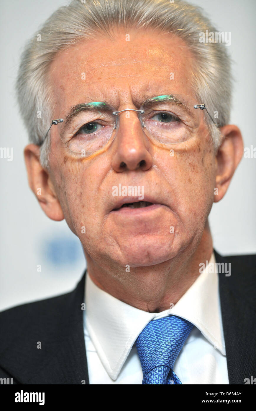 Primo Ministro italiano Mario Monti si incontra con i funzionari di istituzioni finanziarie presso il London Stock Exchange. Londra, Foto Stock