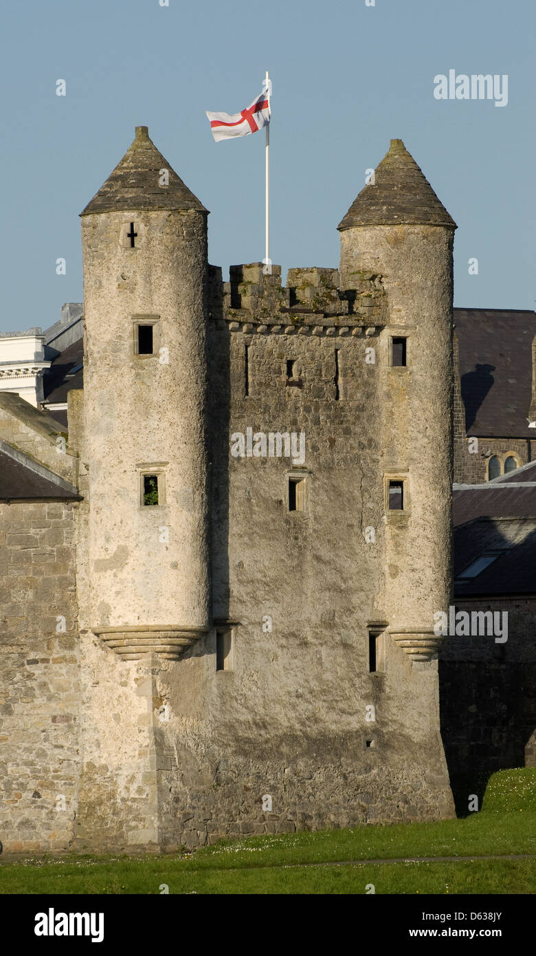 Il castello di Enniskillen, acqua Gate, Enniskillen, fiume Erne, Lough Erne, Fermanagh, Irlanda del Nord Foto Stock