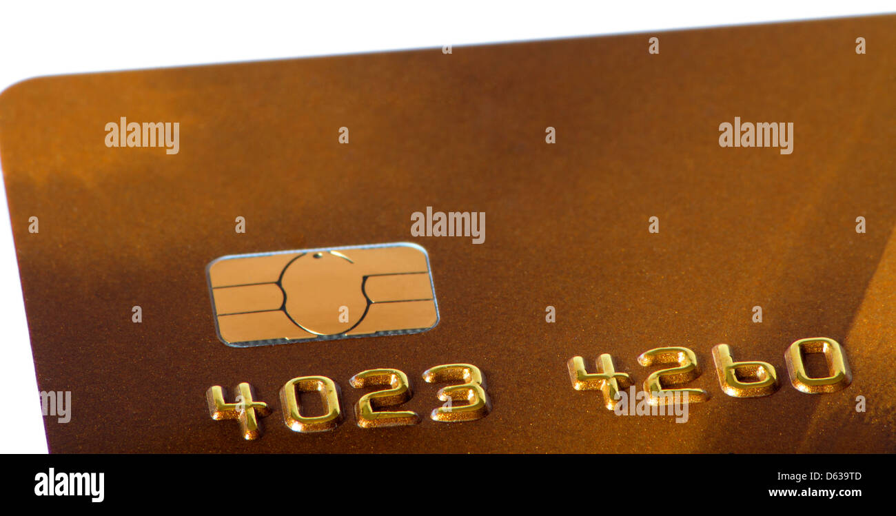Primo piano di una gold credit card con microchip Foto Stock