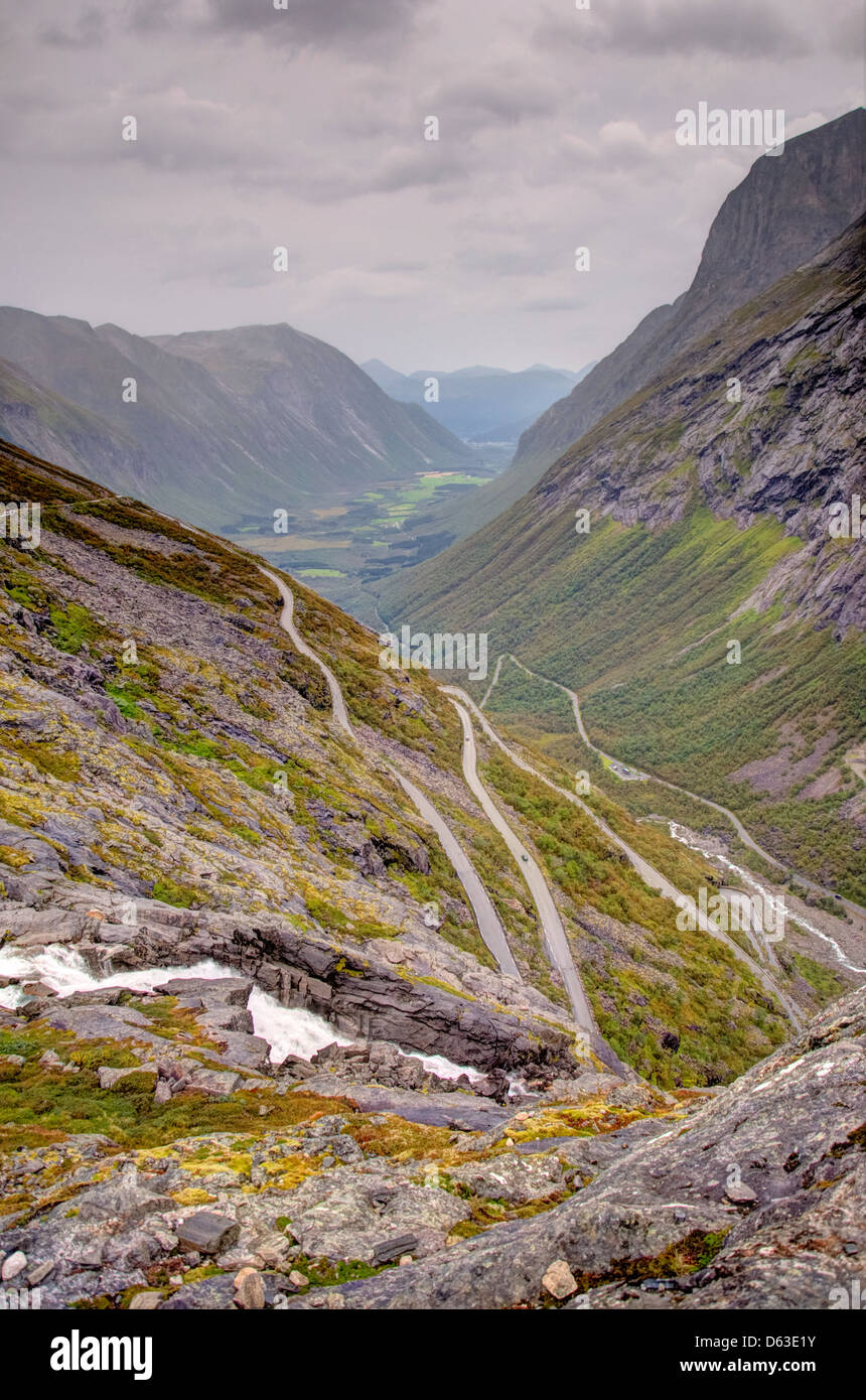 Trollstigen strada di montagna in Norvegia Foto Stock