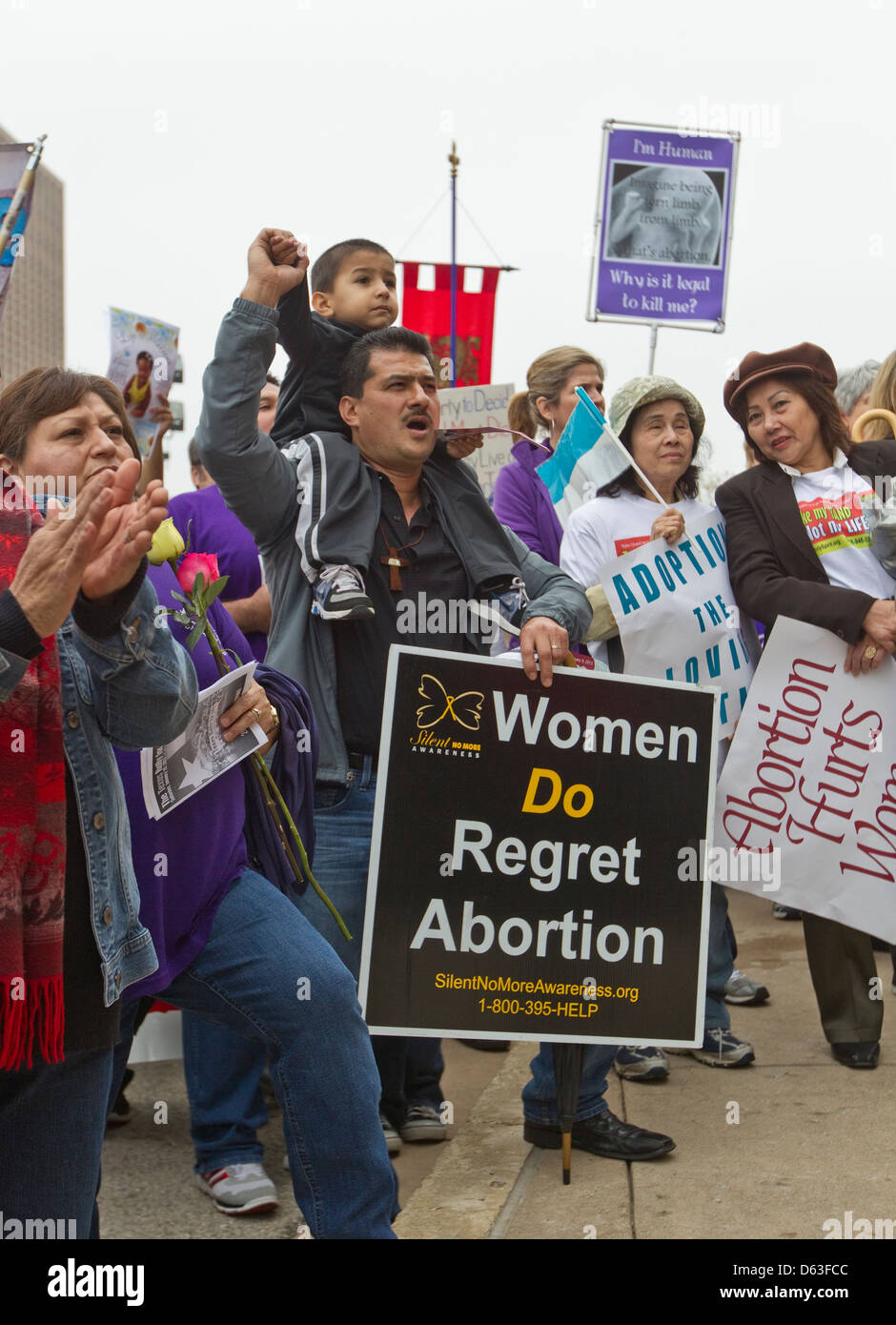 Anti-aborto, pro-vita di cittadini e clero partecipare al rally il Texas Capitol di Austin in Texas Foto Stock