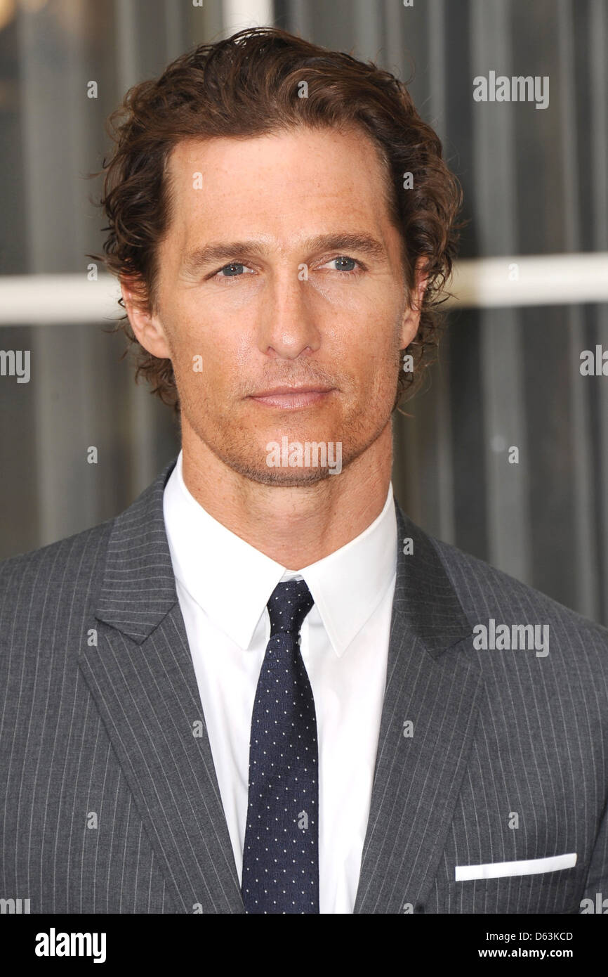 Matthew McConaughey " Lincoln avvocato" Photocall tenutosi presso l'hotel Shangri-La Parigi, Francia - 04.04.11 Foto Stock