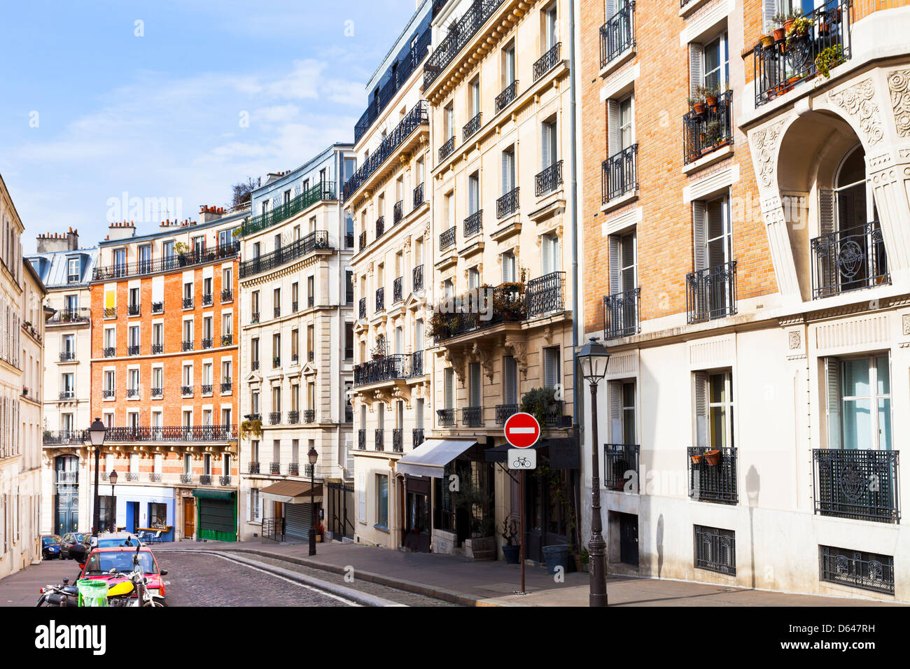 Rue Lepic è un antica strada nel comune di Montmartre, Parigi Foto Stock