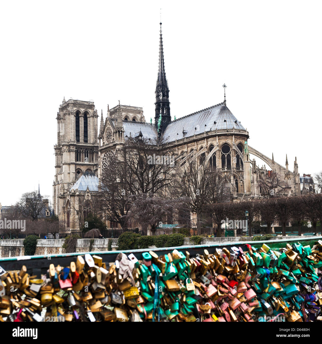 Amore lucchetti e la cattedrale di Notre Dame de Paris Foto Stock