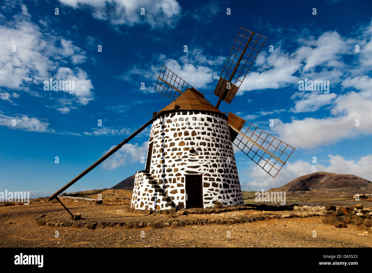 Antico mulino a vento Fuerteventura Isole Canarie Spagna Foto Stock