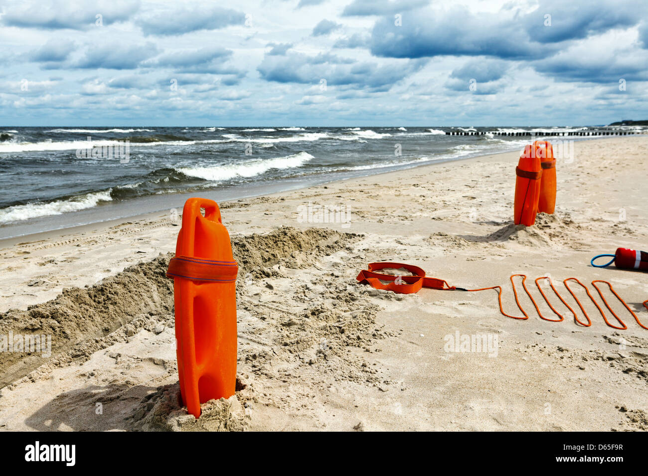 Spiaggia di equipaggiamento di salvataggio Foto Stock