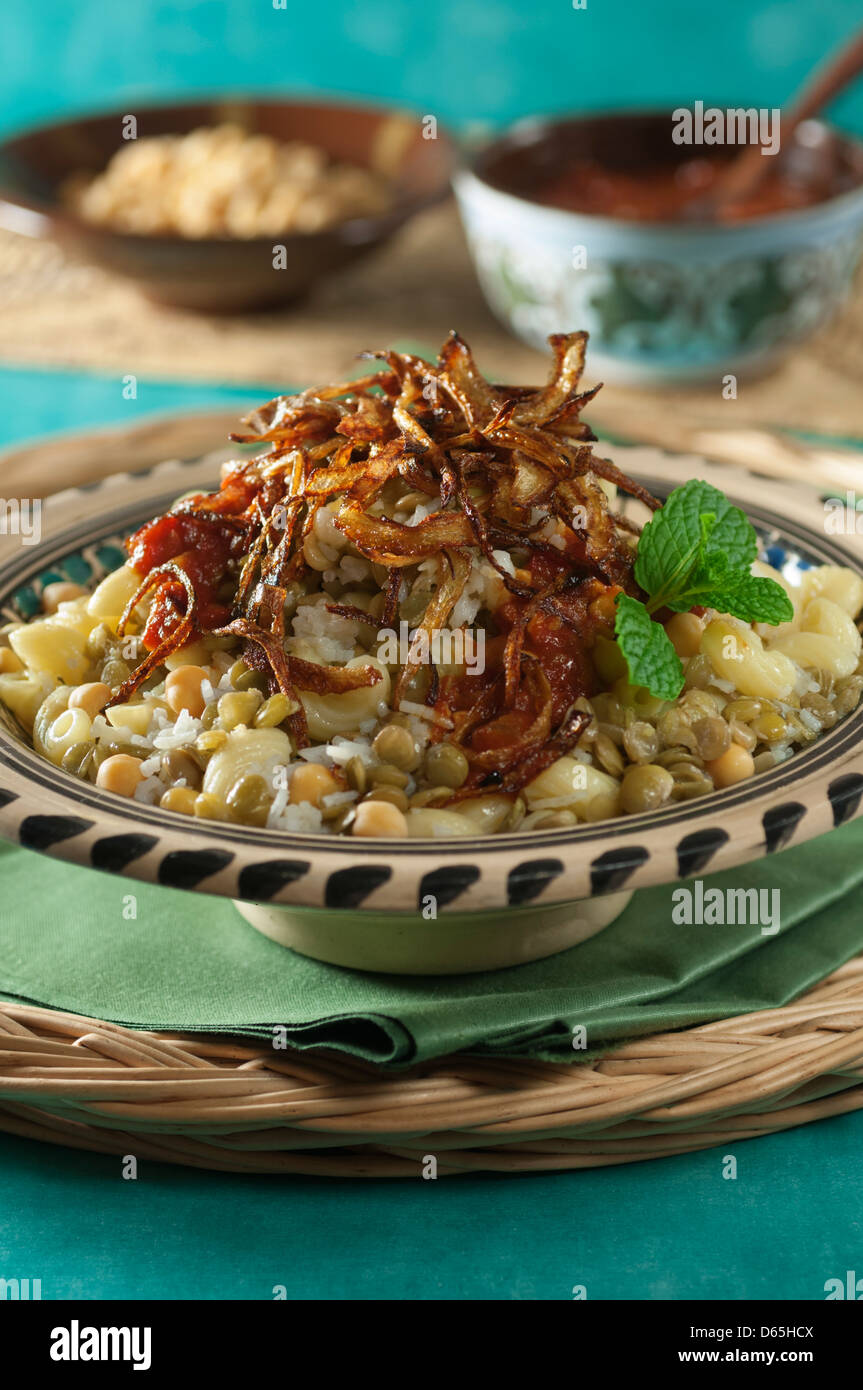 Kushari Pasta e riso piatto di lenticchie Egitto cibo Foto Stock